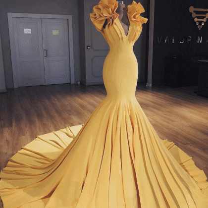 Yellow Eveniing Dresses Long V Neck Mermaid..