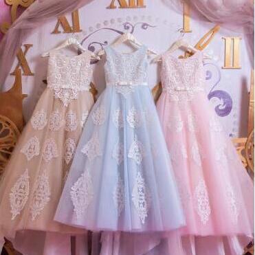 Lace Applique Flower Girl Dresses For Weddings..