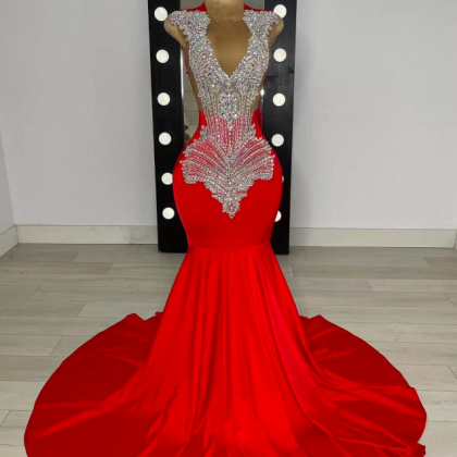 Diamonds Embellished Prom Gown Luxury Red..