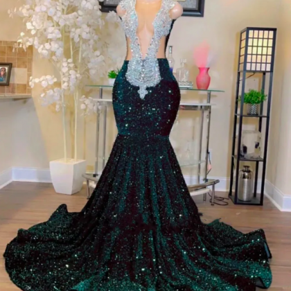 Emerald Green Prom Dresses 2024 Sparkly Fashion..