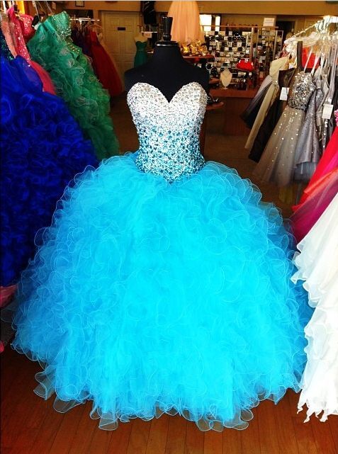 Blue Quinceanera Dresses 2023 Ball Gown Prom Dresses Crystals Beaded Sweetheart Neckline Elegant Prom Dresses 2024