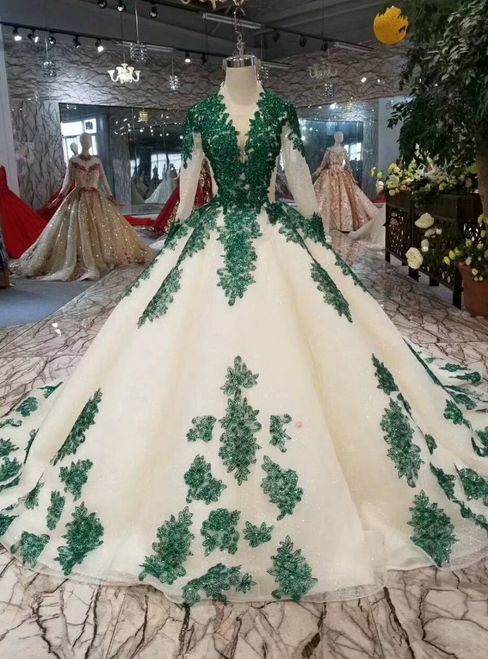 Green Lace Applique Prom Dresses Ball Gown Deep V Neck Long Sleeve Elegant Princess Champagne Prom Gowns Vestido De Fiesta