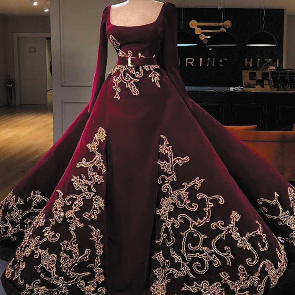 Vintage Burgundy Prom Dresses Boat Neck Long Sleeve Velvet Lace Applique Modest Elegant Prom Gown Robe De Soiree