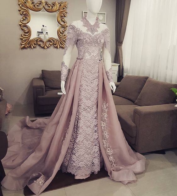 Dusty Pink Lace Applique Prom Dresses Long High Neck Vintage Modest Arabic Muslim Prom Gown Robe De Soiree