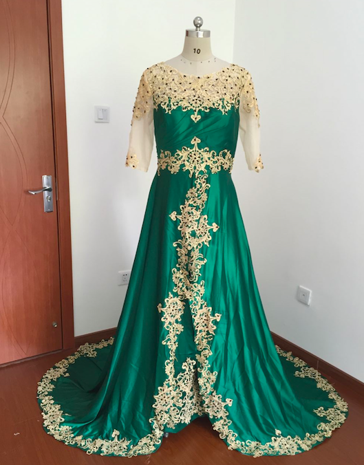Vintage Prom Dresses Long Sleeve Hunter Green Lace Applique Beaded Satin Elegant Prom Gown Robe De Soiree