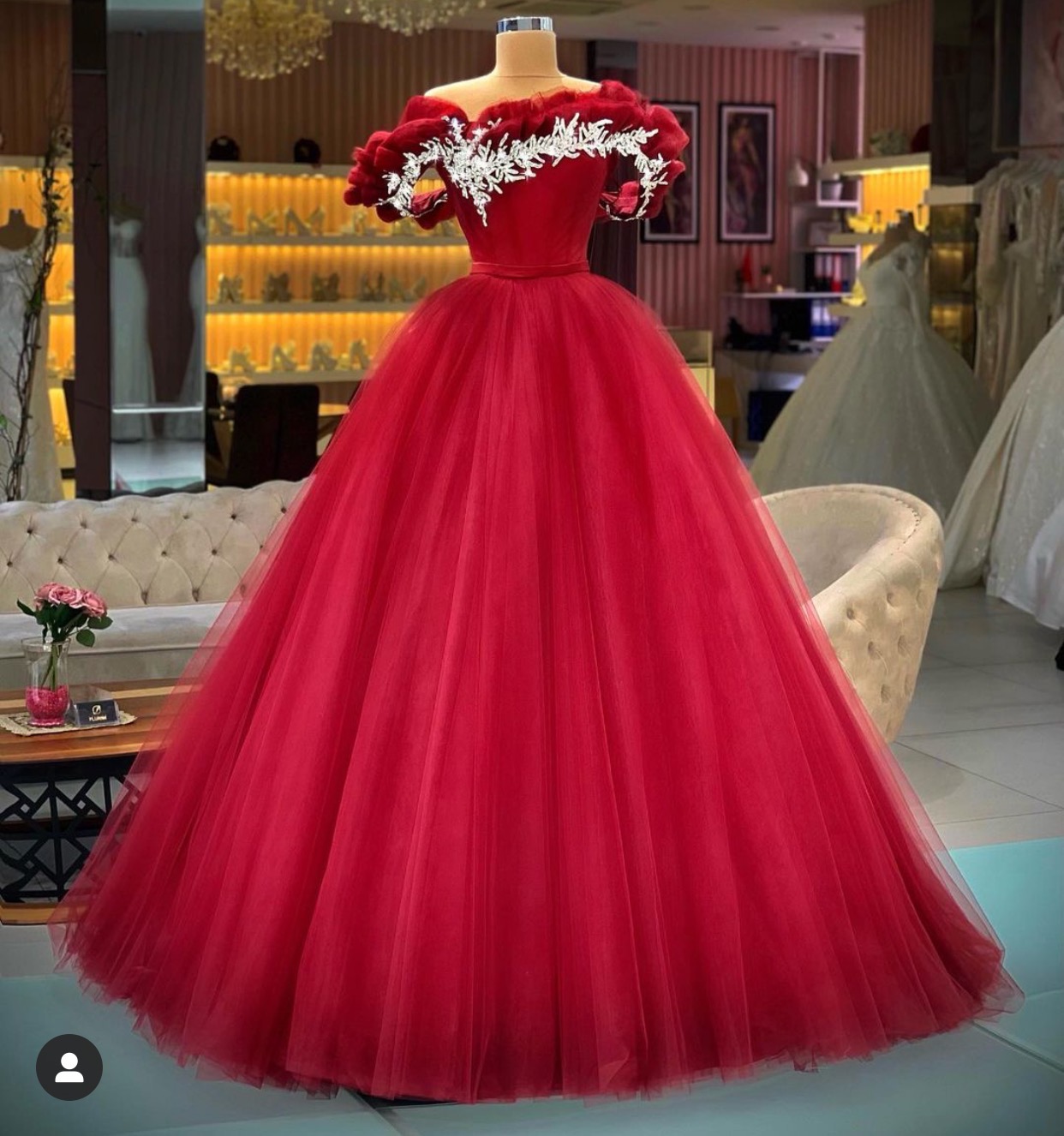 Ball Gown Prom Dresses Red Lace Applique Elegant Off The Shoulder Tulle Prom Gown Vestido De Graduacion