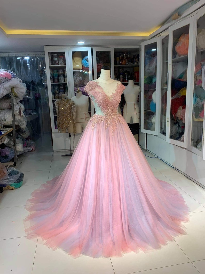 Robe De Soirée Pink Prom Dresses Cap Sleeve Lace Applique Beaded Tulle Prom Gown Pageant Dresses For Women Vestidos De Cocktail
