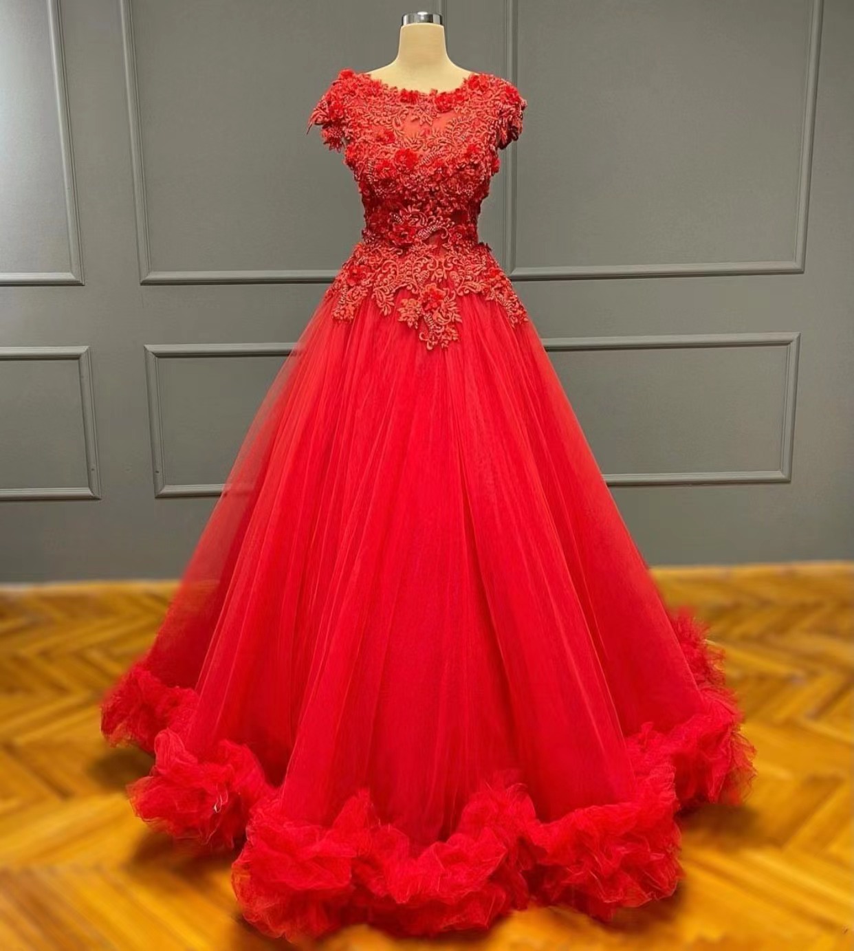 Cap Sleeve Prom Dresses 2024 Red Lace Applique Elegant Tulle Prom Gown Vestidos De Fiesta De Longo 2023 Abendkleider