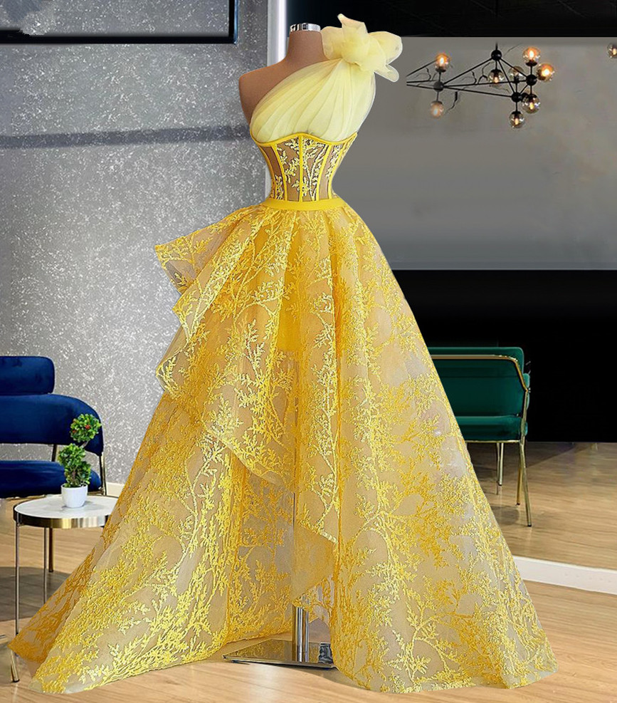 One Shoulder Yellow Prom Dresses 2023 Newest Fashion Lace Applique Tulle Elegant Prom Gown 2024 Robe De Bal