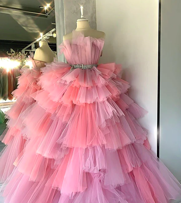 Robes De Cocktail Tiered Pink Prom Dresses Ball Gown Sweet 16 Dresses Boat Neck Elegant Luxury Tulle Prom Dress Party Dresses Vestidos De Fiesta