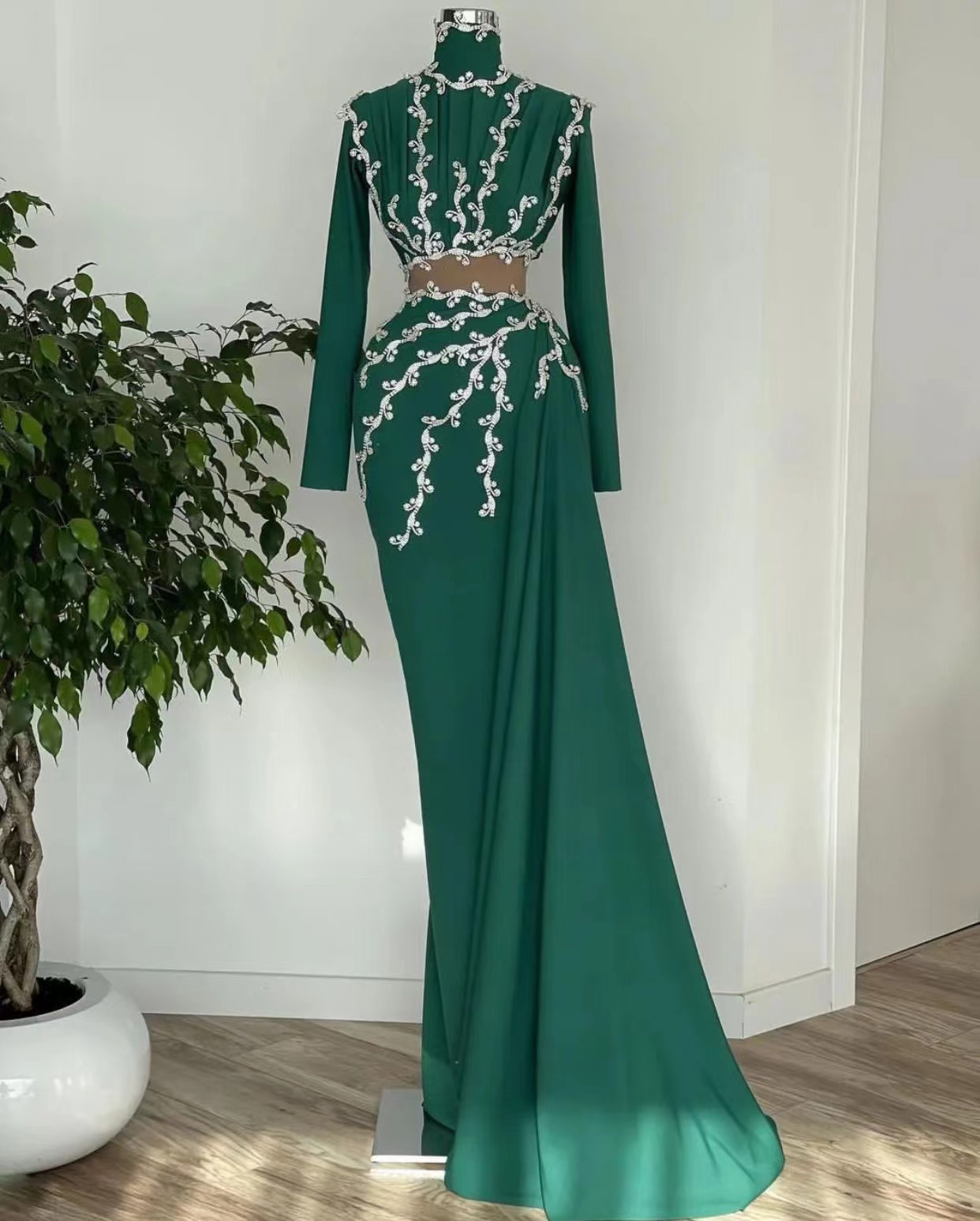 High Neck Green Evening Dresses Lace Applique Beaded Mermaid Elegant Modest Formal Dresses Vestidos Elegantes Para Mujer
