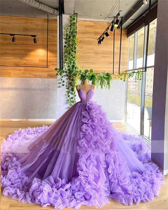 Robe De Bal Purple Prom Dresses Ball Gown Spaghetti Strap Beaded Tulle Tiered Elegant Prom Gown Vestidos De Cocktail Vestidos De Ocasión