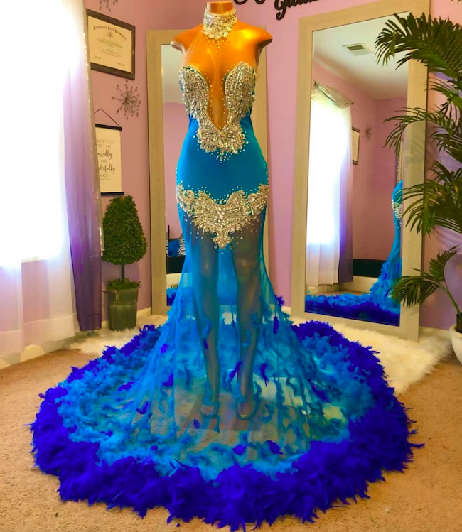 Abendkleider Luxus 2024 Blue Feather Evening Dresses Luxury Crystals Beaded Elegant Formal Occasion Dresses Robe Femme Soirée 2025