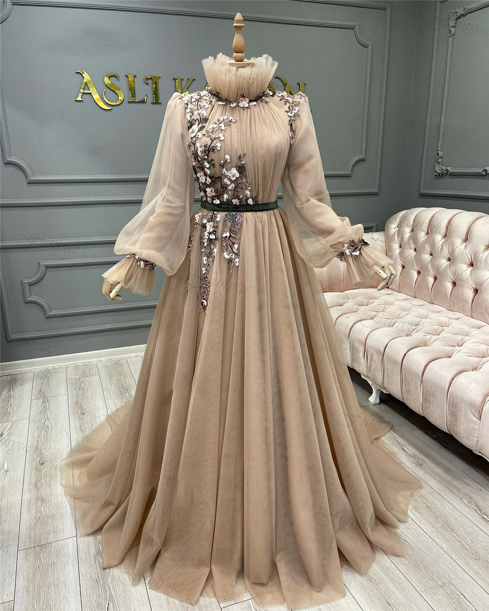 Ladies Dresses For Special Occasions Champagne Arabic Prom Dresses Long Sleeve Embrodiery Applique Elegant Muslim Prom Gown Robes De Bal