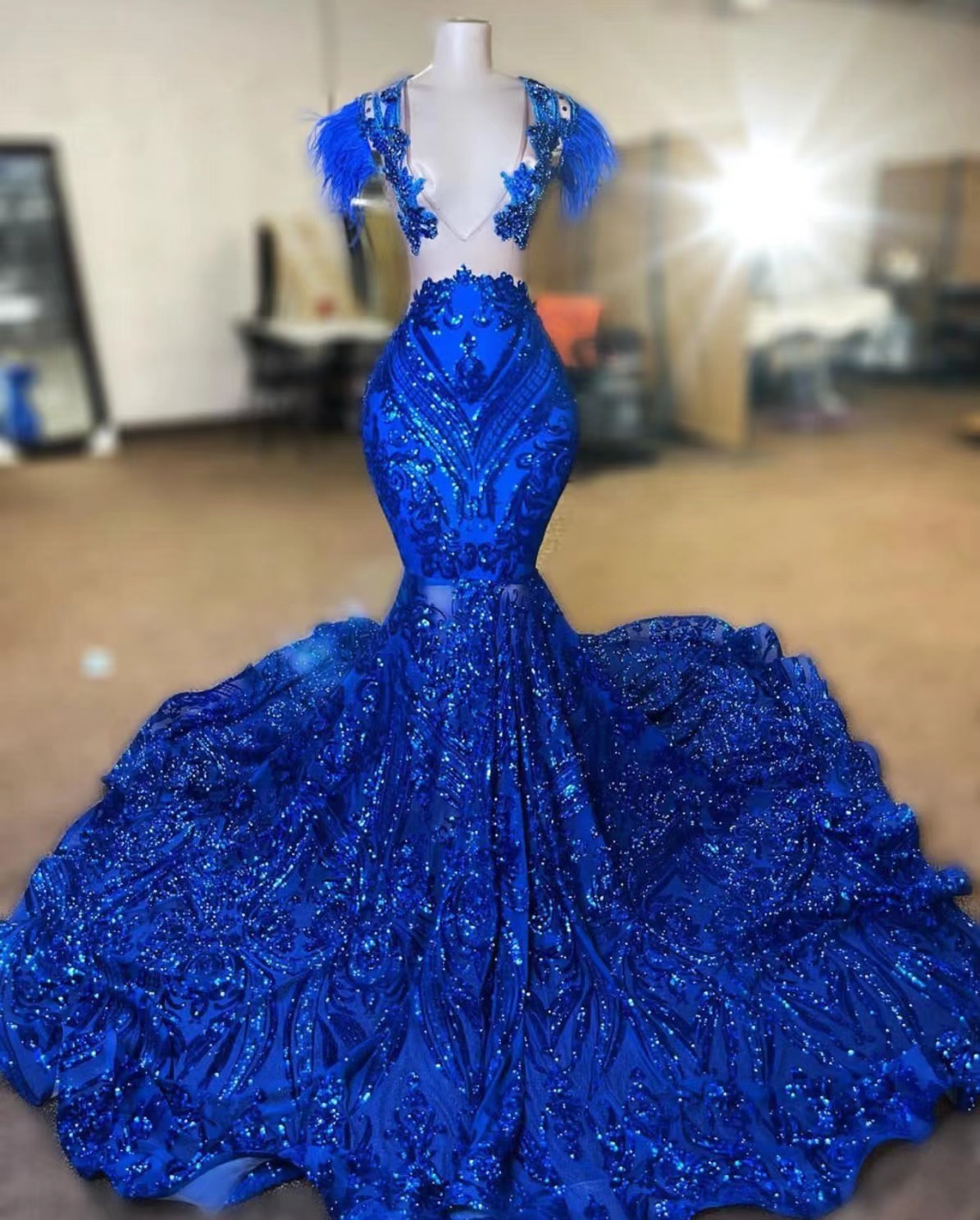 Feather Modest Prom Dresses 2023 Elegant Royal Blue Sparkly Mermaid 