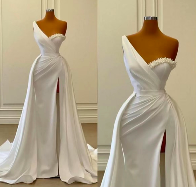 One Shoulder Bridal Dresses 2024 Sweetheart Neck Beaded Simple Off White Wedding Dresses 2025 Robes De Mariage Detachable Train Arabic Wedding