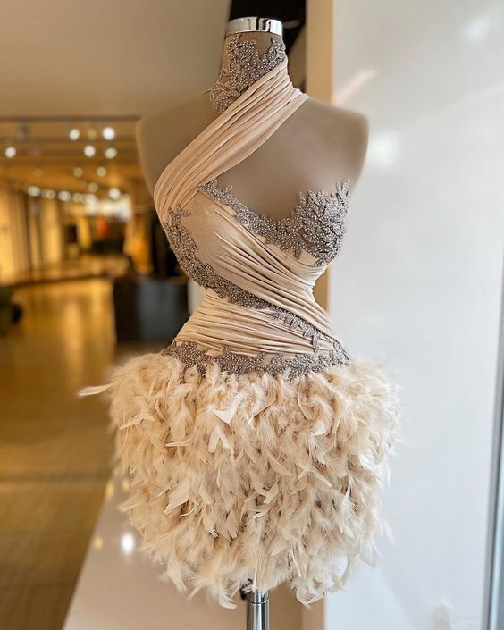 Champagne Feather Prom Dresses 2023 Robes De Cocktail High Neck Beaded Applique Short Homecoming Dresses Back To Scool Party Dresses 2024