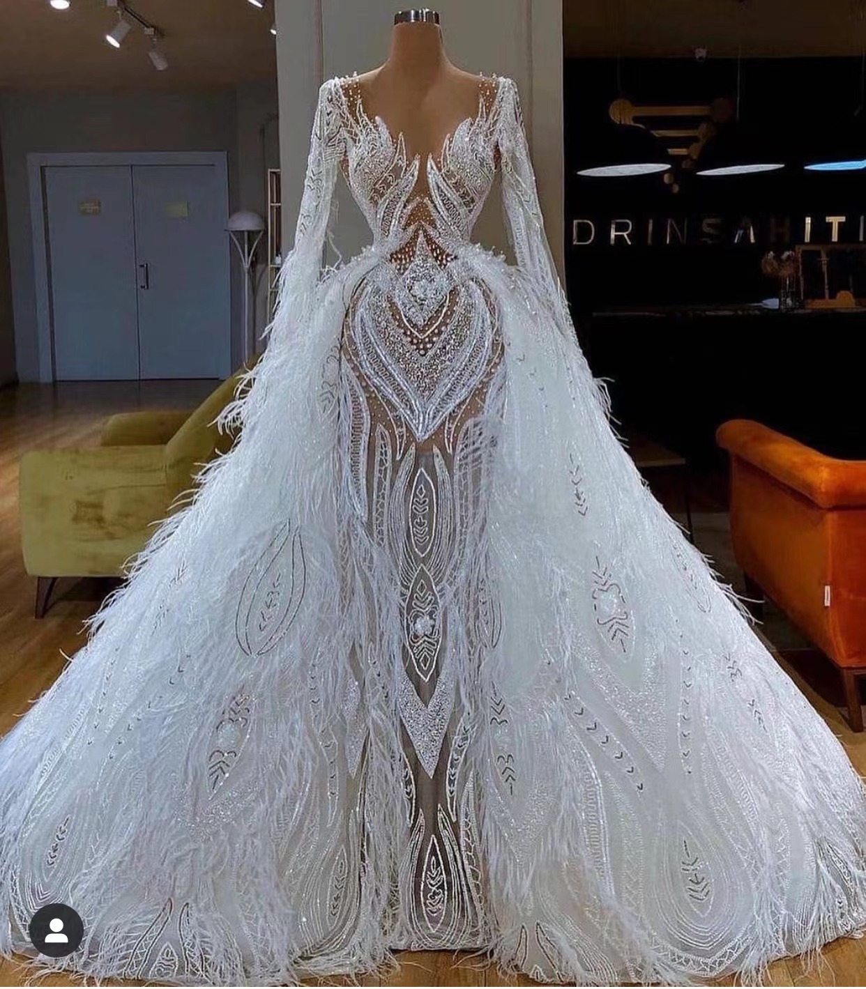 Gorgeous Luxury Wedding Dresses For Bride Feather Beaded Detachable Train Elegant Bridal Dresses Vestidos De Novia Robe De Mariage