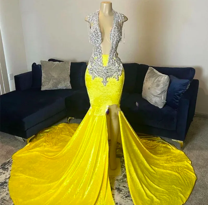 Deep V Neck Crystals Prom Dresses For Black Girls Fashion Yellow Beaded Neck Prom Gown Tassels Elegant Formal Occasion Dresses Robes De Soiree