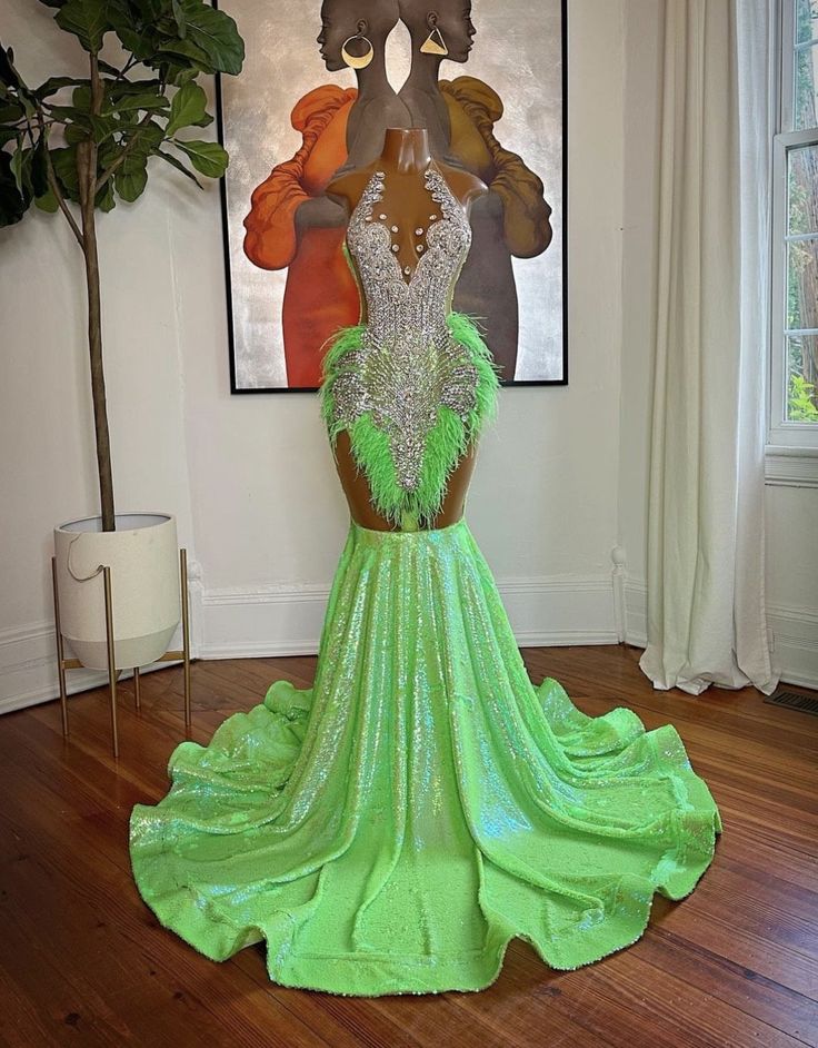 Luxury Rhinestone Prom Dresses For Black Girls Lime Green Shinning Feather Prom Gown Halter Fashion Party Dresses Formal Occasion Dresses Evening