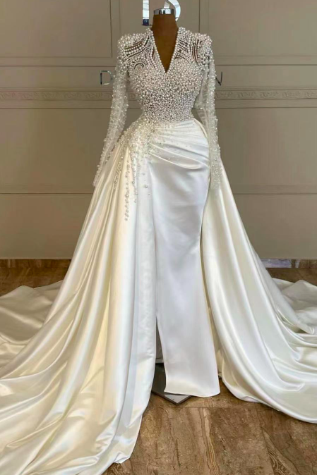 Luxury Gorgeous Wedding Dresses for Women Beaded Peals Long Sleeve V Neck Dubai Fashion Bridal Dresses Vestidos De Novia Robe De Mariee Boho Wedding Gown 