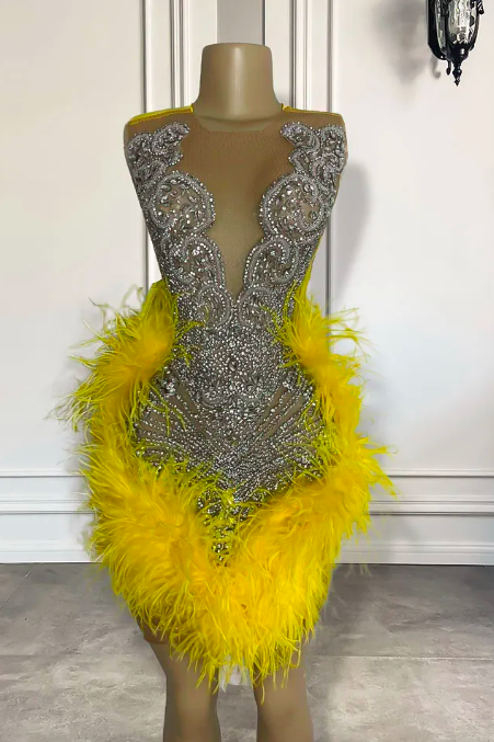 Rhinestones Embellished Prom Gown Short Yellow Diamonds Feather Prom Dresses Mini Length Crystals Cocktail Dresses Vestidos De Graduacion Luxury