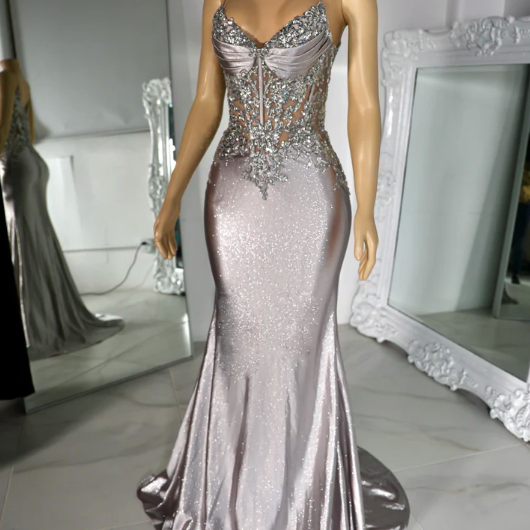 Silver Sparkly Prom Dresses 2025 Corset Fashion Design Spaghetti Strap Evening Gown 2024 Beading Applique Elegant Formal Occasion Dresses